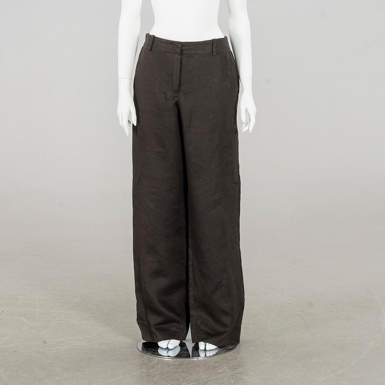 HERMÈS, linen trousers.