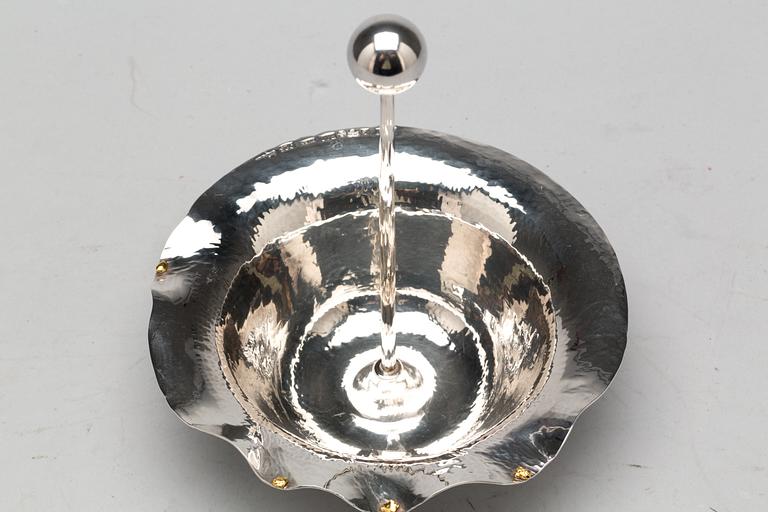SILVERSKÅL/GODISSKÅL, silverhalt 925. Owe Johansson, Landskrona, HVEN (Ven), 1991. Vikt ca 262 g.