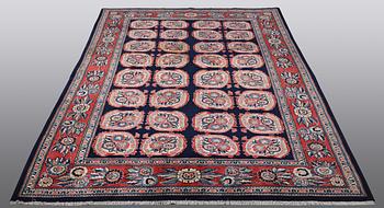 A RUG, Kashan, ca 264 x 172 cm.