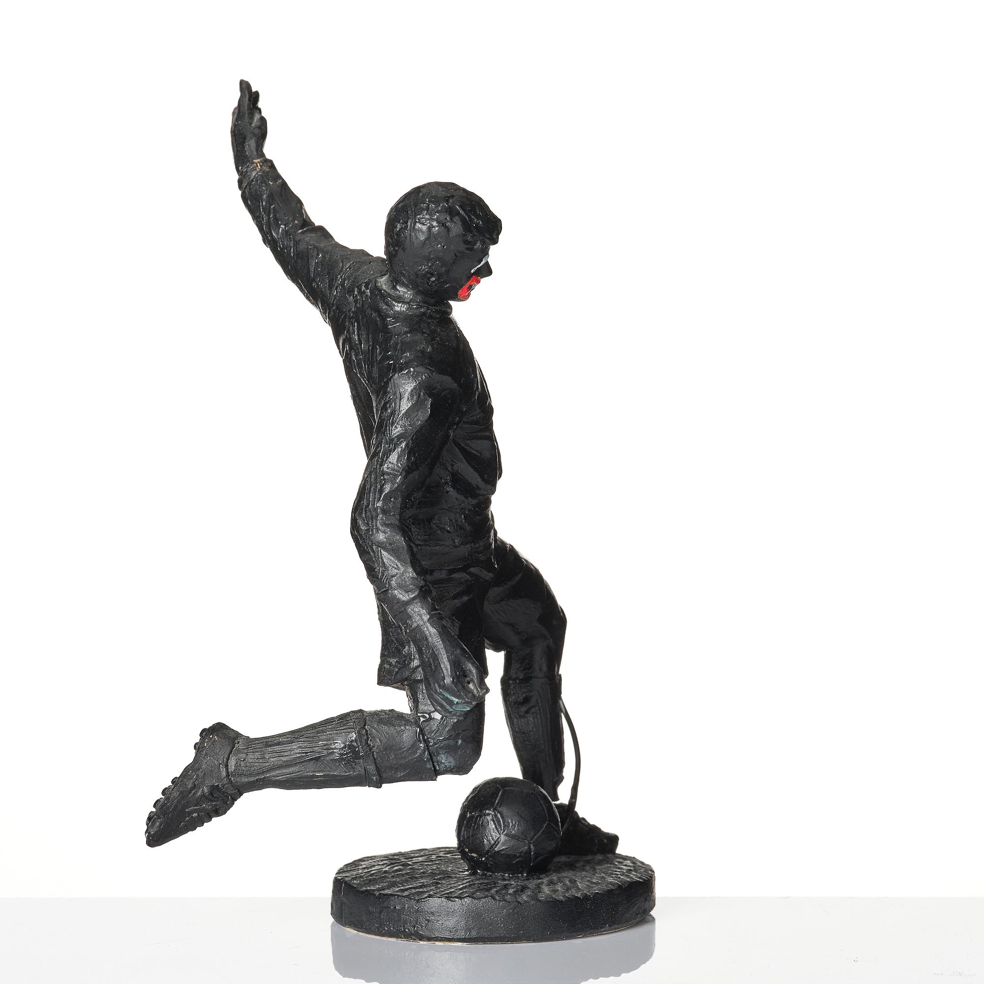 Makode Linde, Football-player.