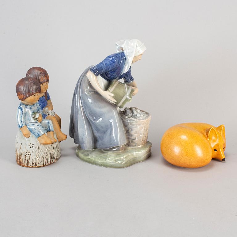 Three porcelain and stoneware figurines, Lisa Larson and Royal Copenhagen.