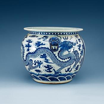 A blue and white fish basin, Qing dynasty.