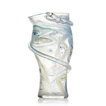 39. Ulrica Hydman-Vallien, a glass vase, Kosta Boda, Sweden 1988.