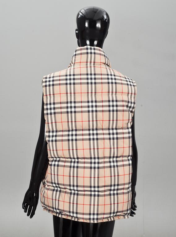 VÄST, Burberry London.
