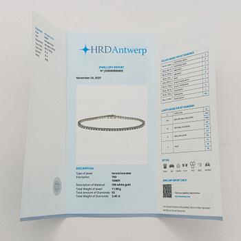Tennisarmband med briljantslipade diamanter med certifikat HRD.
