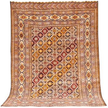 297. MATTO, old, Turkmen. Noin 320x235 cm.