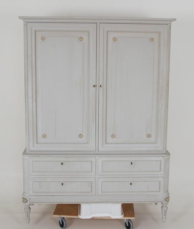 MATSALSMÖBLEMANG, 9 delar. Gärsnäs, gustaviansk stil.