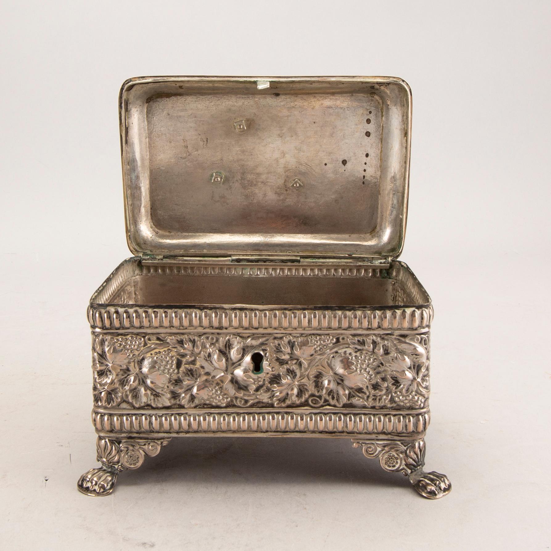 A 19th century probably German silver sugar bowl, weight 378 gr.