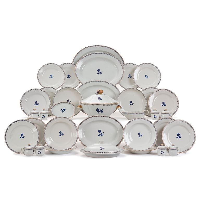 A Chinese Export dinner service, late 18th Century. (72 pieces).
