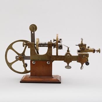 URMAKARINSTRUMENT, 1900-talets första hälft.