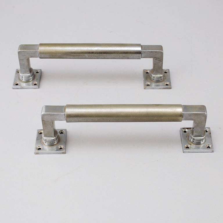 DÖRRHANDTAG, 7 st, i Walter Gropius & Adolf Meyer-stil, 1920-40-tal.