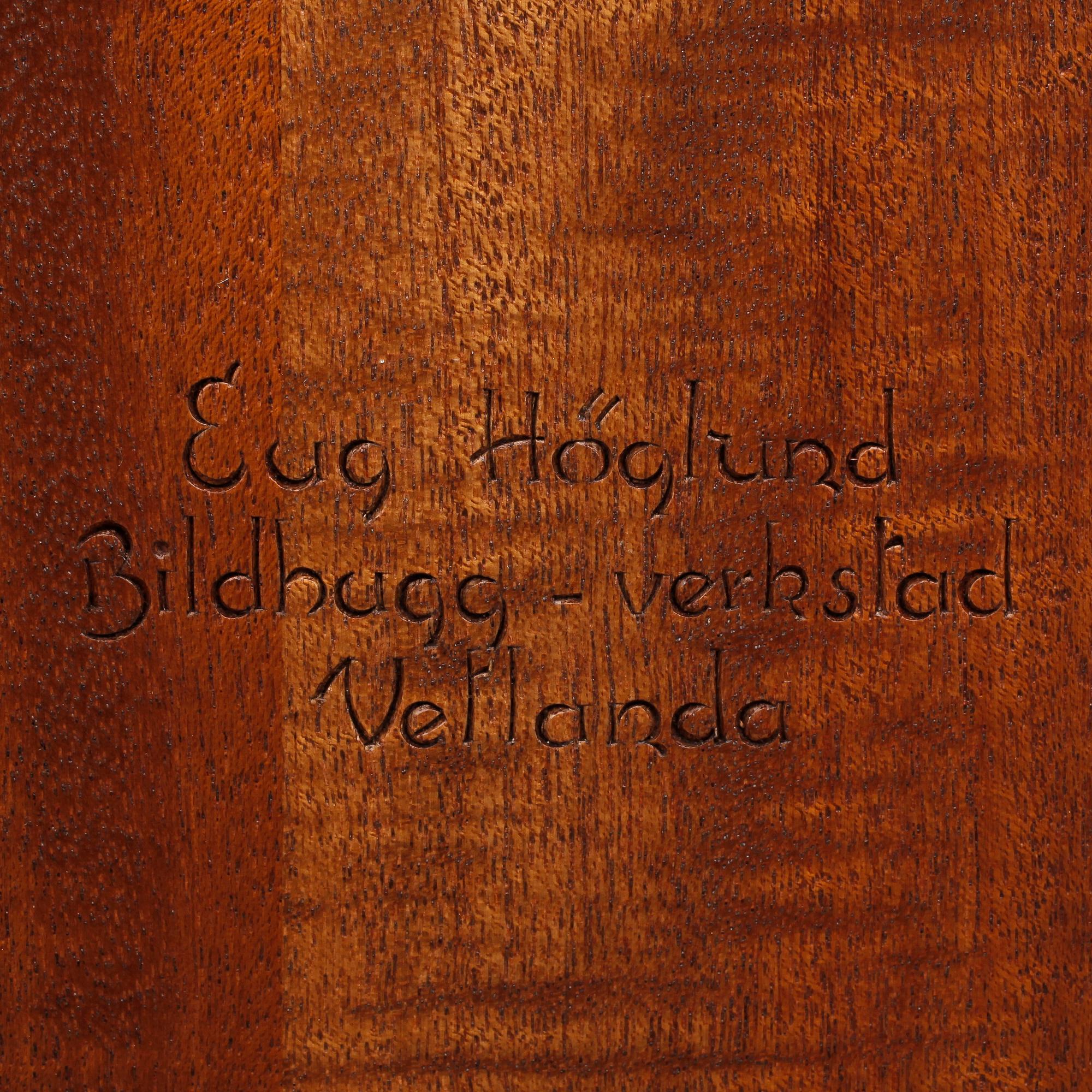 SKÅP, Eugene Höglund, Bildhugg-verkstad, Vetlanda, 1900-talets mitt.