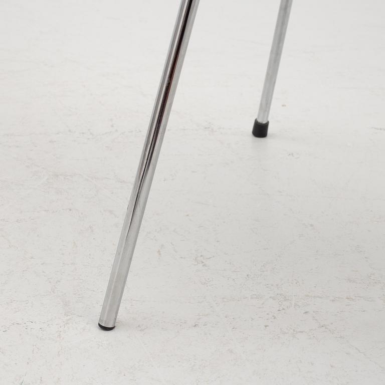 Arne Jacobsen, chairs, 6 pcs, "The Ant", Fritz Hansen, Denmark, 2004.