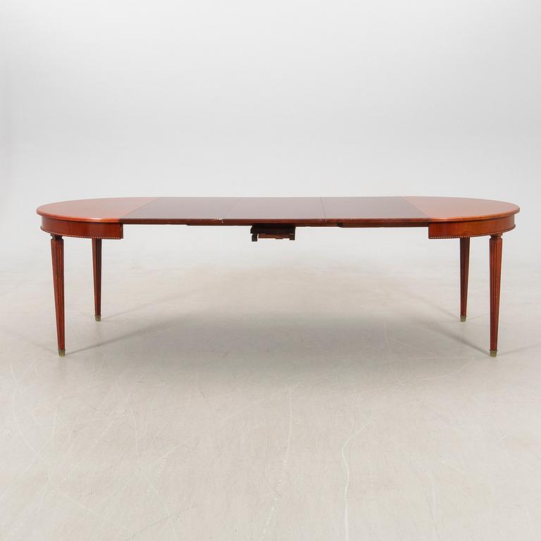 Dining table, Gustavian style, mid-20th century.