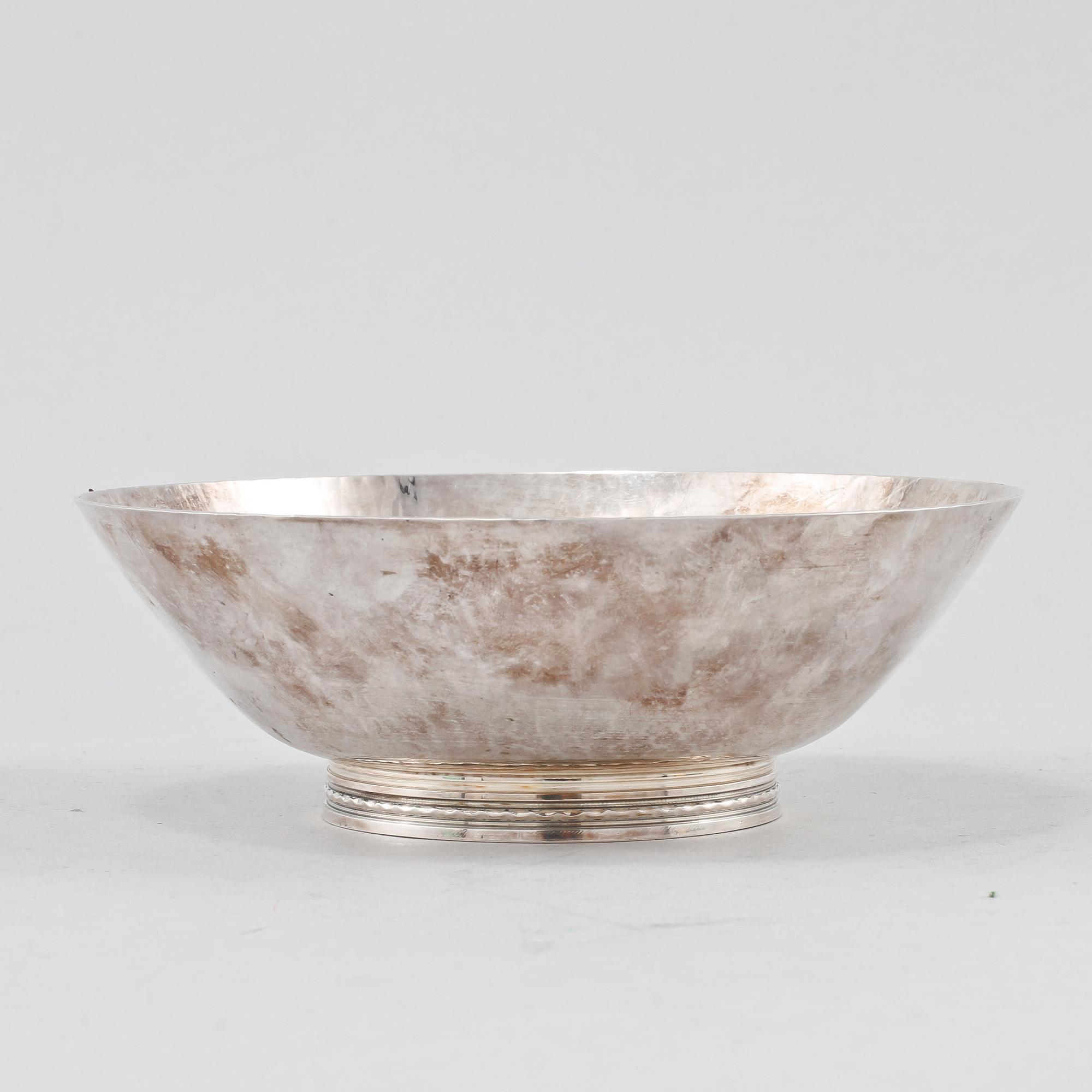 SKÅL, silver, Löfman, MGAB, Uppsala, 1977. Vikt 275 g.