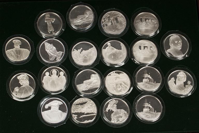 MEDALJER, 200 st, sterlingsilver, Franklin Mint. 1900-talets fjärde kvartal. Total vikt ca 10 kg.
