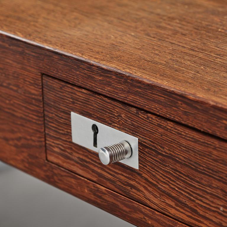 Hans J. Wegner, a "JH 810" desk, Johannes Hansen, Denmark, post 1970.