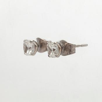 Korvakorut, briljanttihiotut timantit yhteensä 1,48 ct, 14K valkokultaa.
