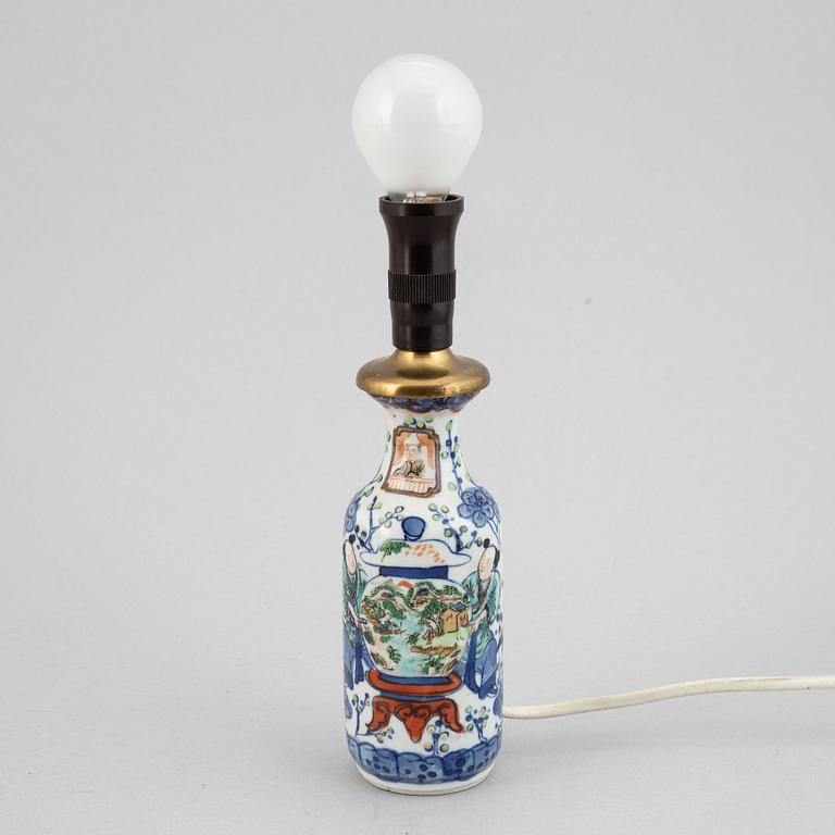 Four different vases, turned into table lamps, Qing dynasty, late 19th/early 20th century.