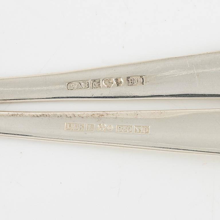 Bestickservis, 131 delar, silver, modell Chippendale, GAB Eskilstuna och Stockholm bl a 1979.