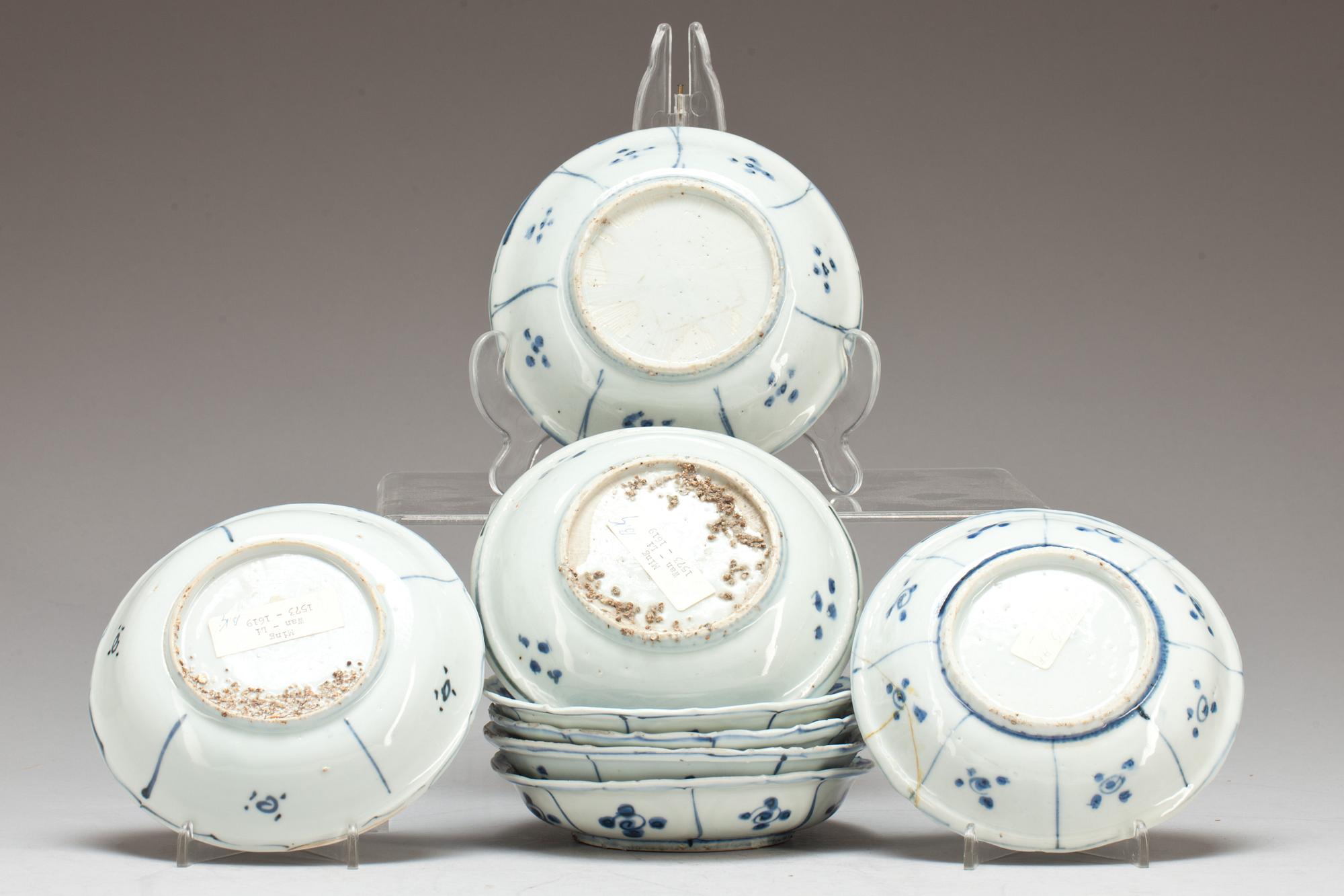 FAT,porslin, 8 st. Kina, Wan-li, Ming-dynastin.(1573-1620).