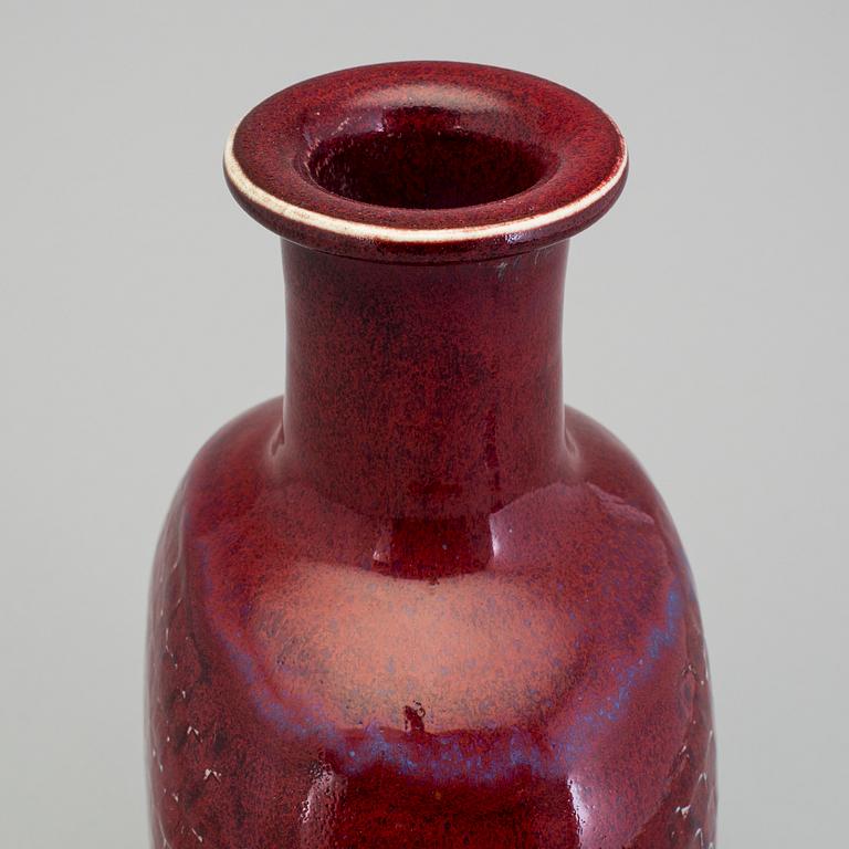 A Stig Lindberg stoneware vase, Gustavsberg studio, Sweden 1980.