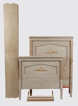 SÄNG MED SÄNGHIMMEL, gustaviansk stil, 1900-tal.
