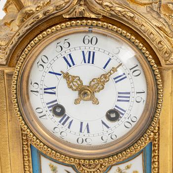 Borspendyl, Louis XVI-stil, troligtvis Frankrike, omkring år 1900.