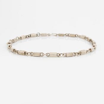 Wiwen Nilsson, sterling silver necklace.