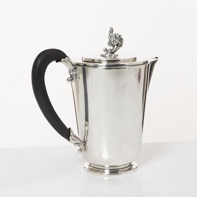 A 3-piece Swedish silver coffee service, marks of CG Hallberg, Stockholm 1947.