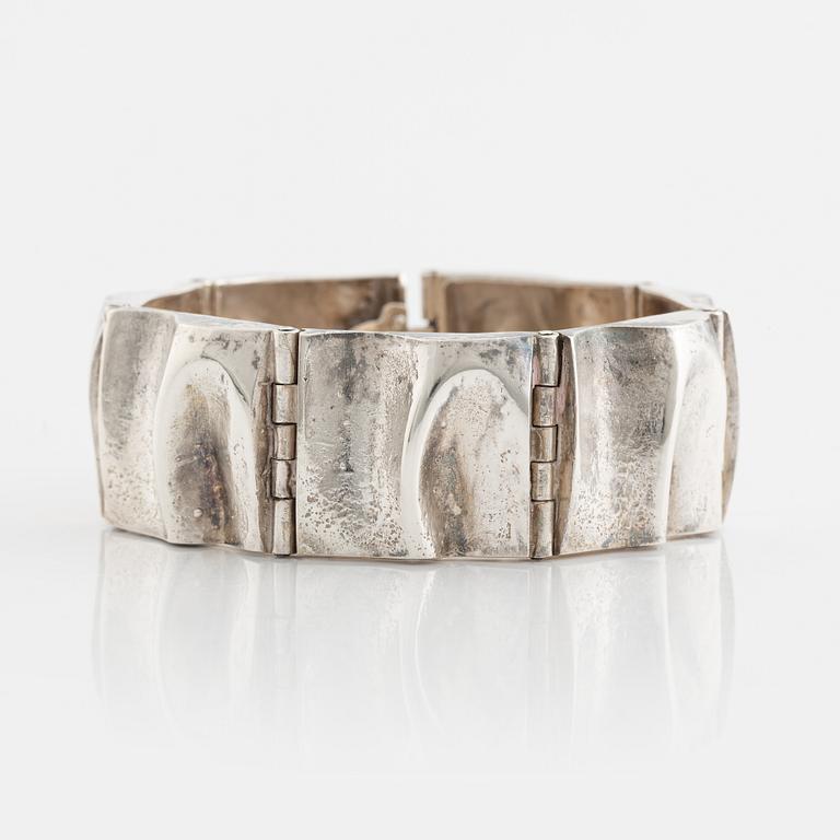 Matti Hyvärinen, armband, sterlingsilver, Sirokoru 1976.