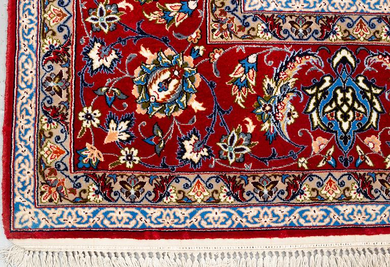 A carpet, old Esfahan, ca 310 x 204 cm.