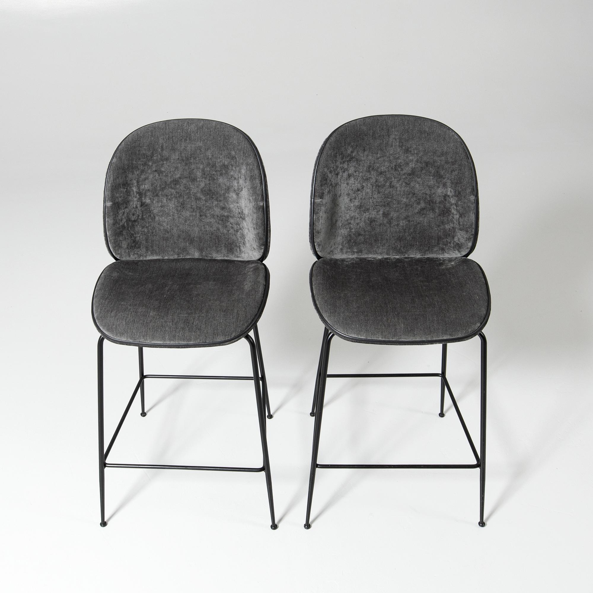 GamFratesi, barstolar, ett par, "Bettle", Gubi, modern tillverkning.