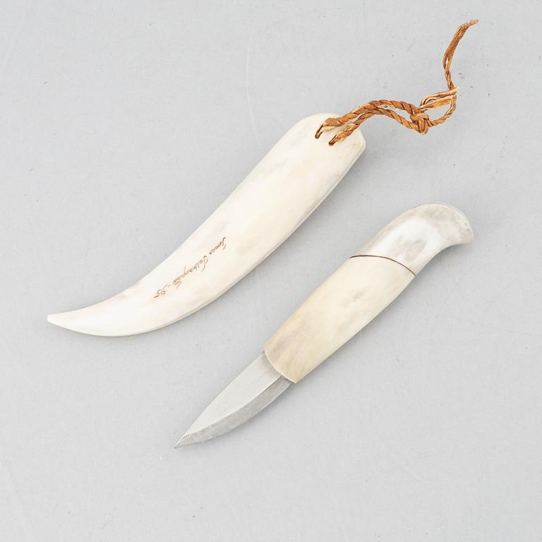 Tomas Valkeapää, a reindeer horn knife, Karesuando.