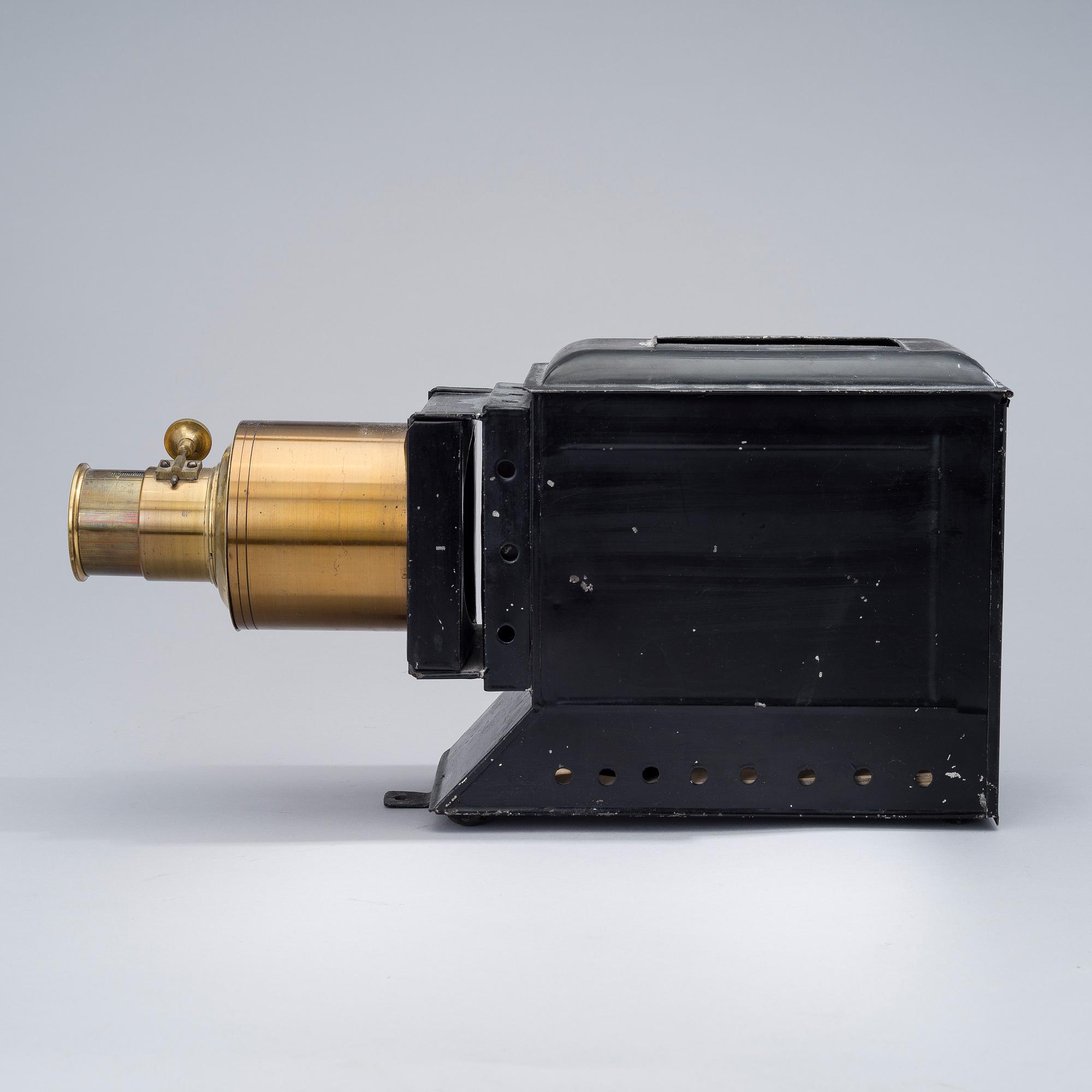 PROJEKTOR, Laterna Magica, 1800-talets slut.