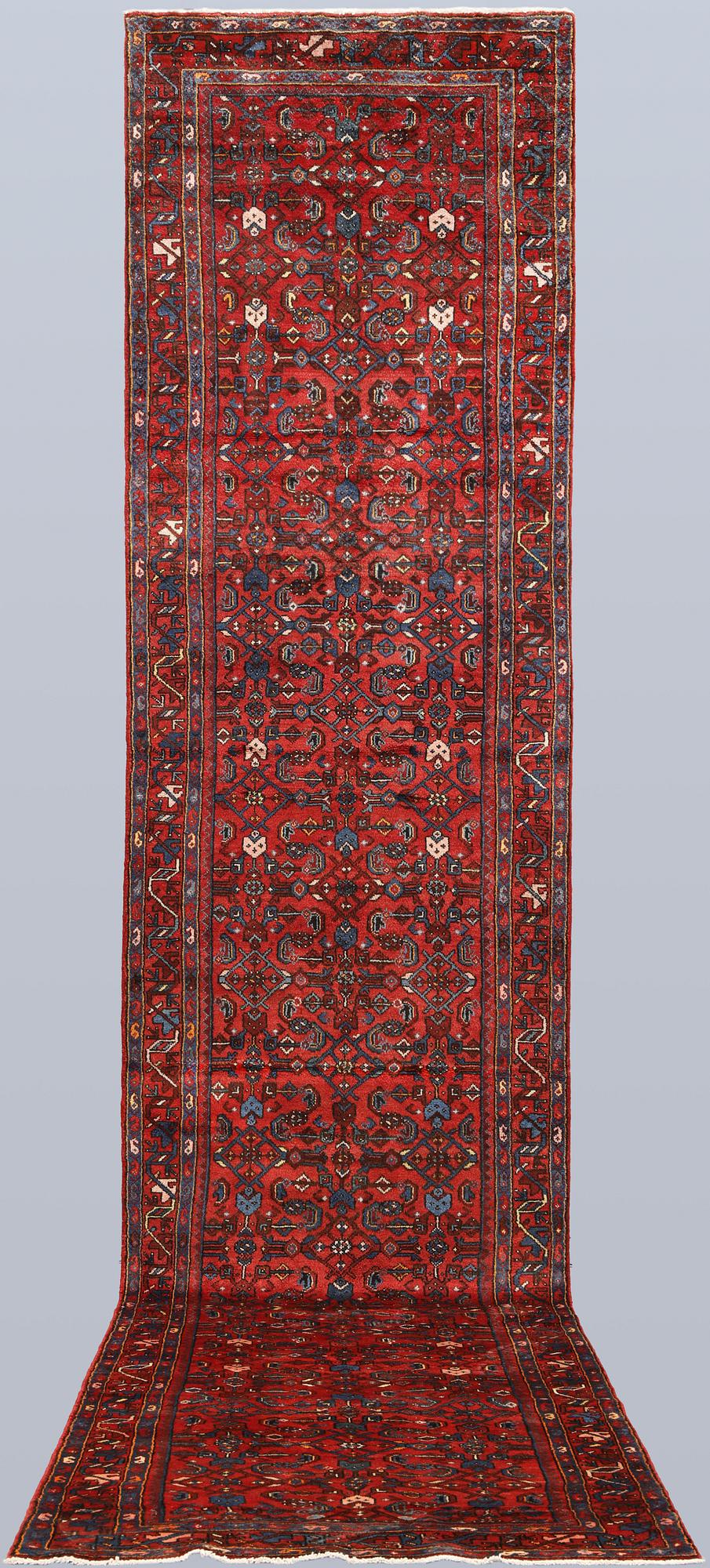 Gallery carpet, Hamadan, ca 505 x 113 cm.