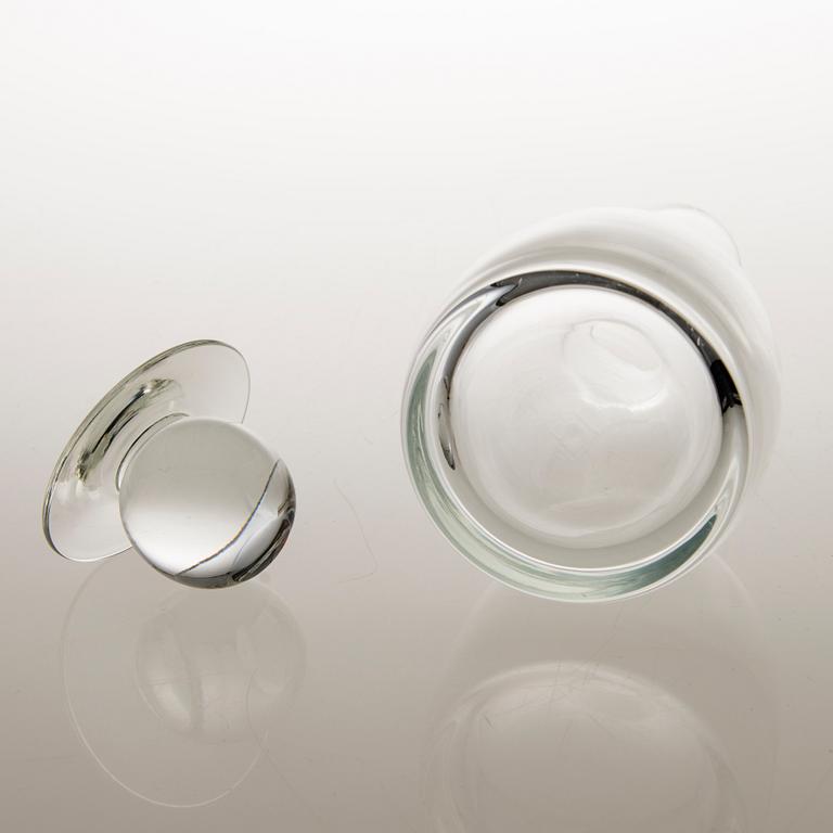 OIVA TOIKKA, Glass carafe model 1563, Nuutajärvi. Design year 1966.