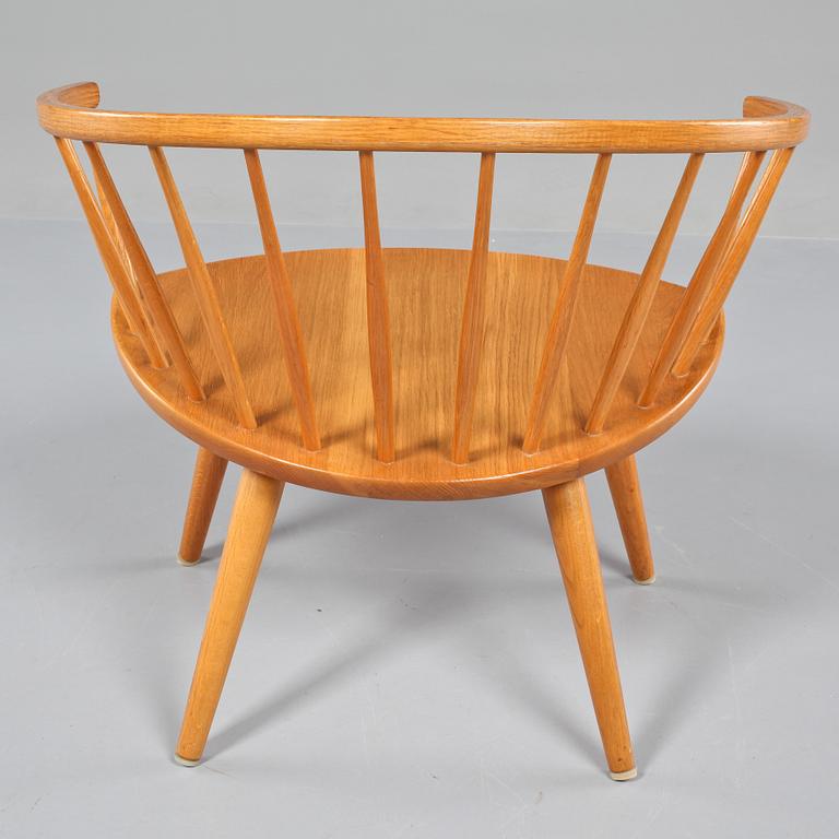 KARMSTOL, "Arka" Yngve Ekström, modellen formgiven 1955.