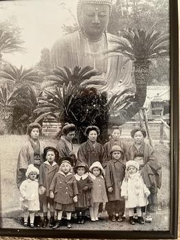 Skål, stengods. Takatori-typ, Japan, 1900-tal. Med sigillmärke.