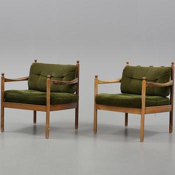 FÅTÖLJER, ett par, 1960-tal.