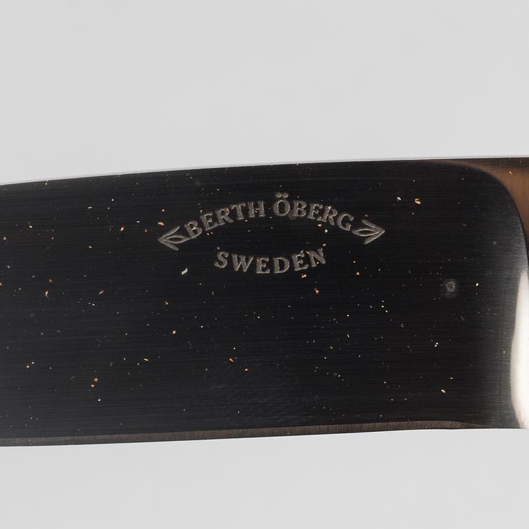 Two Berth Öberg knifes.