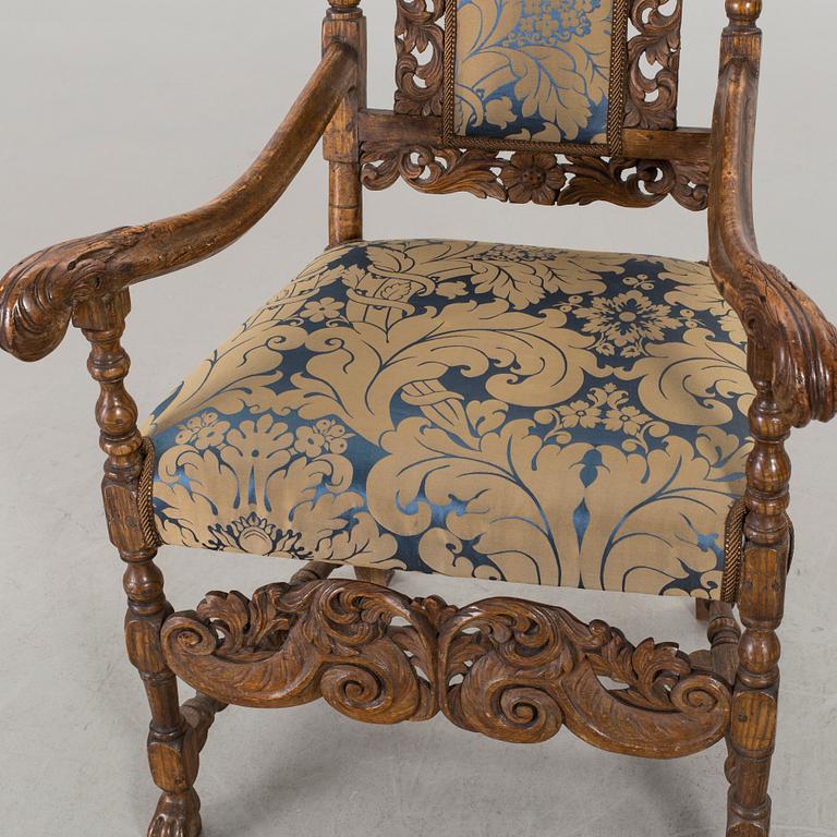 AN EARLY 18TH CENTURY ARMCHAIR.