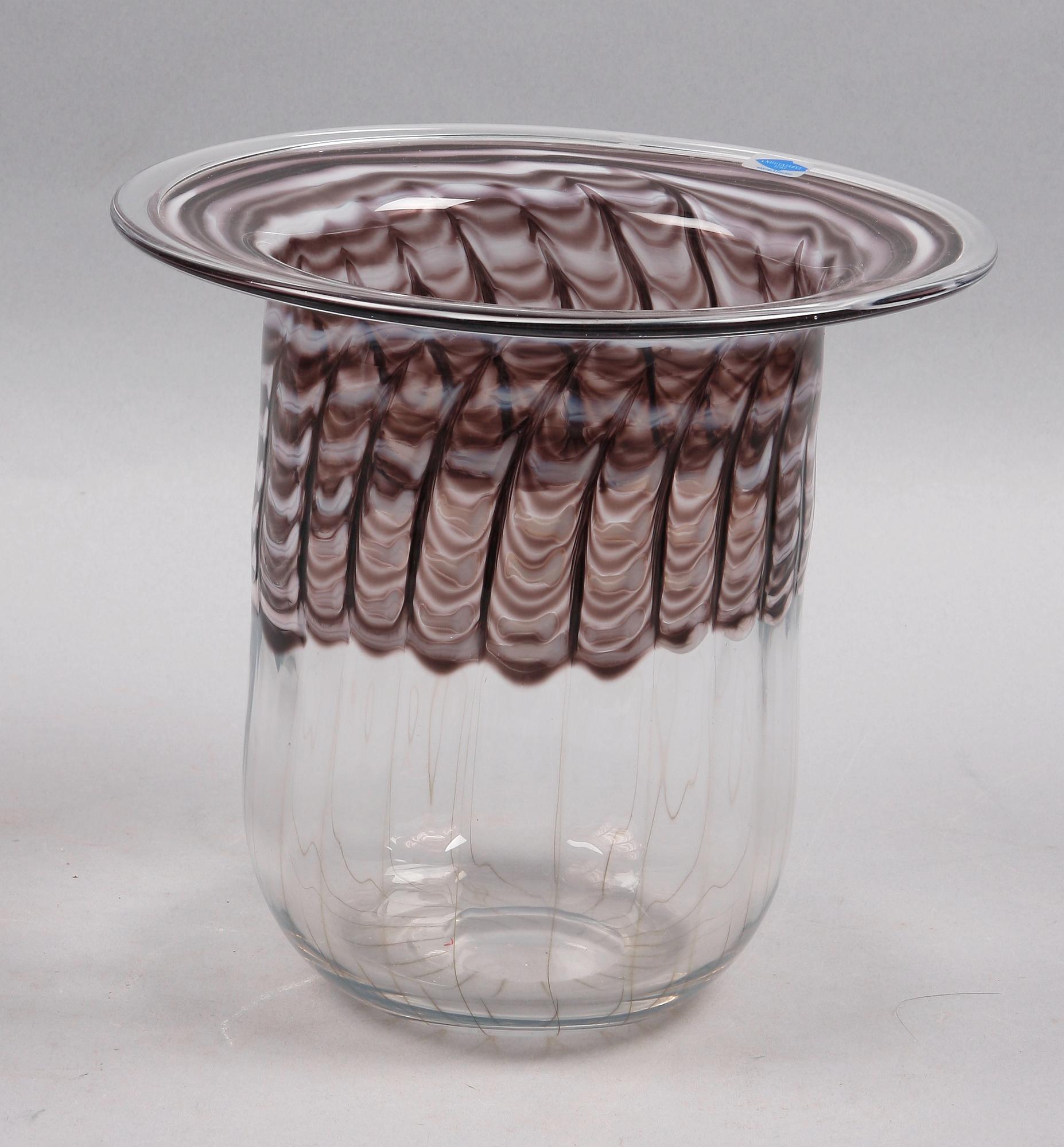 VAS, glas, Kerttu Nurminen, Notsjö Finland Sign.