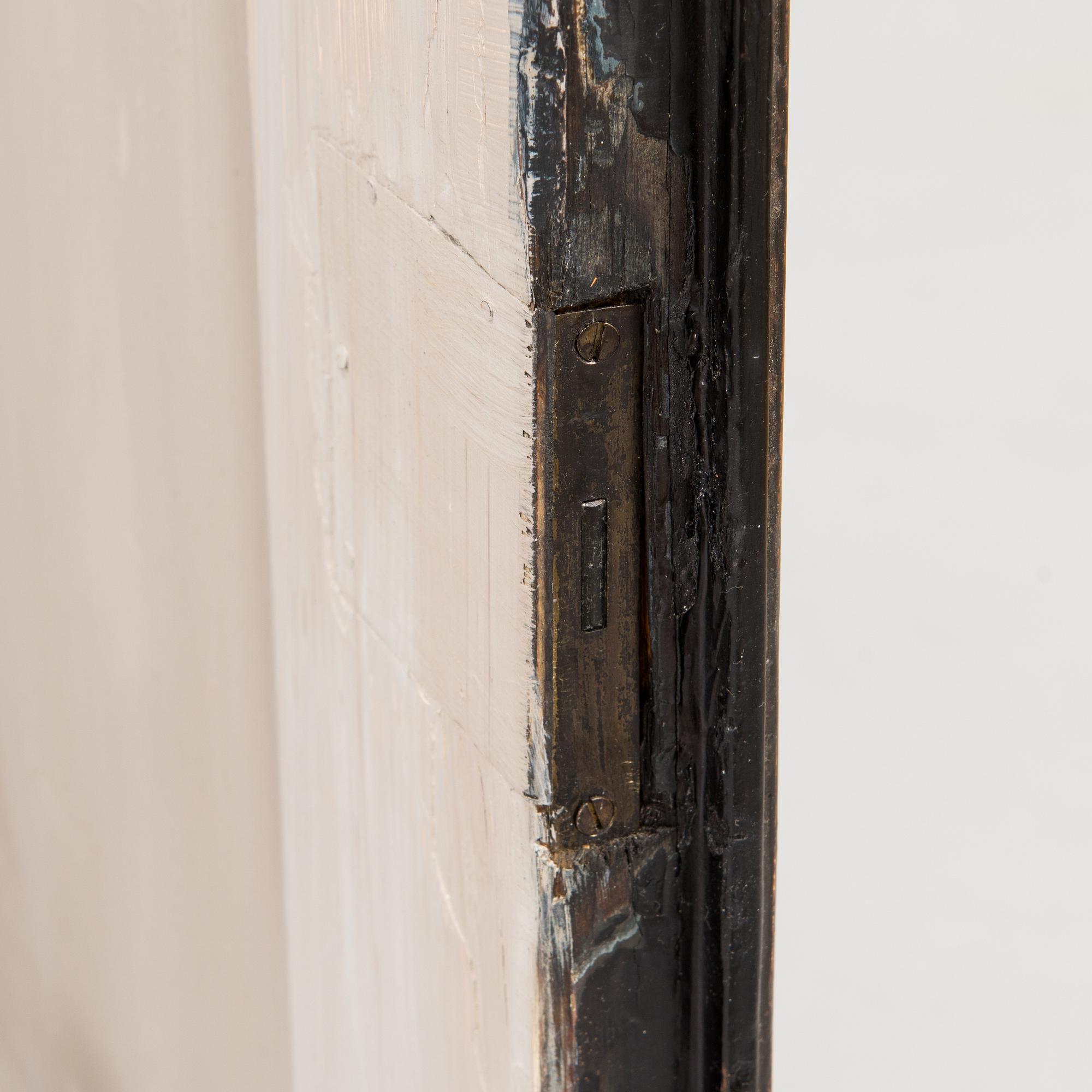 A 1830s-40s late Gustavian display cabinet.