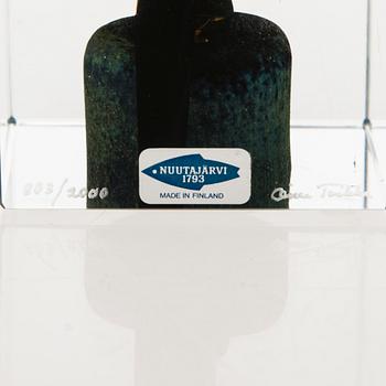OIVA TOIKKA, An annual glass cube, signed Oiva Toikka Nuutajärvi 1977 and numbered 803/2000.