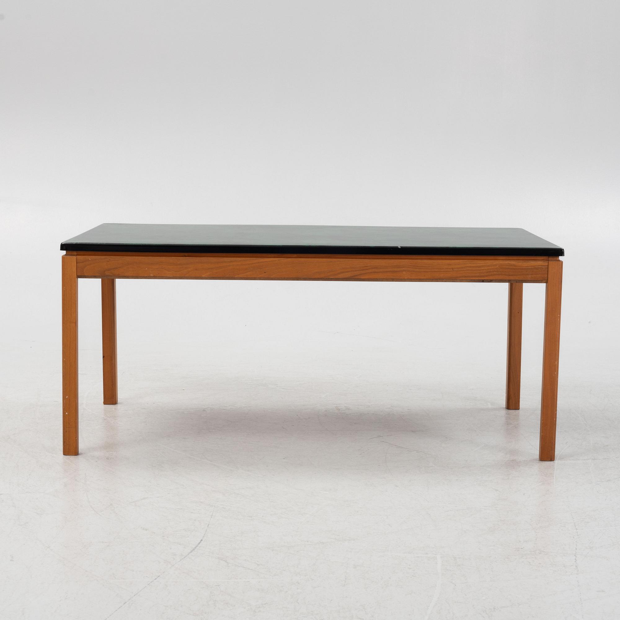 Algot Törneman & David Rosén, soffbord ur Trivaserien Nordiska Kompaniet, 1950-tal.