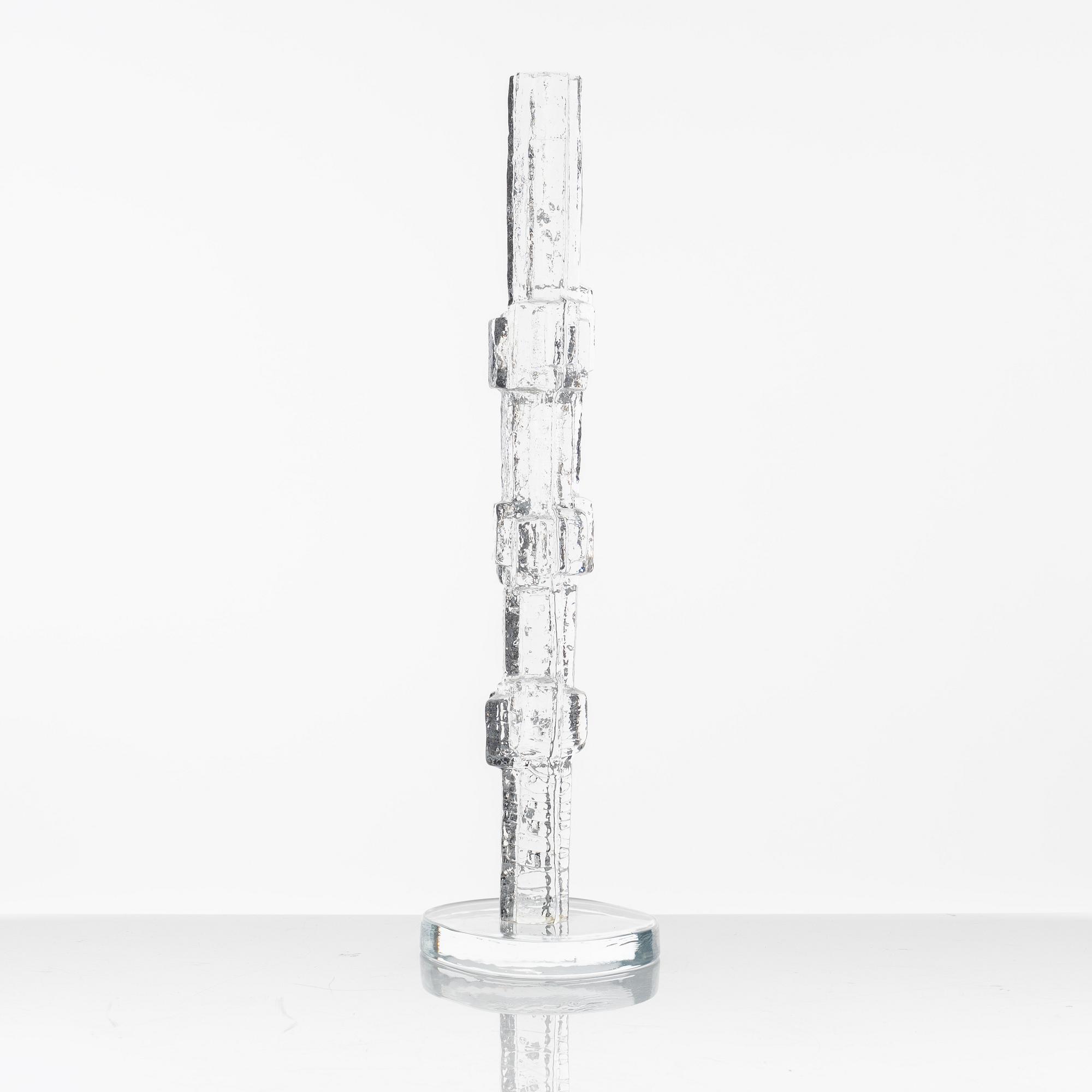 Edvin Öhrström, "Vertikal accent i kristall", skulptur, glas, Lindshammars glasbruk, 1988.,