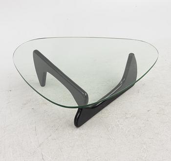 Isamu Noguchi, "Noguchi" coffee table, 1990s.