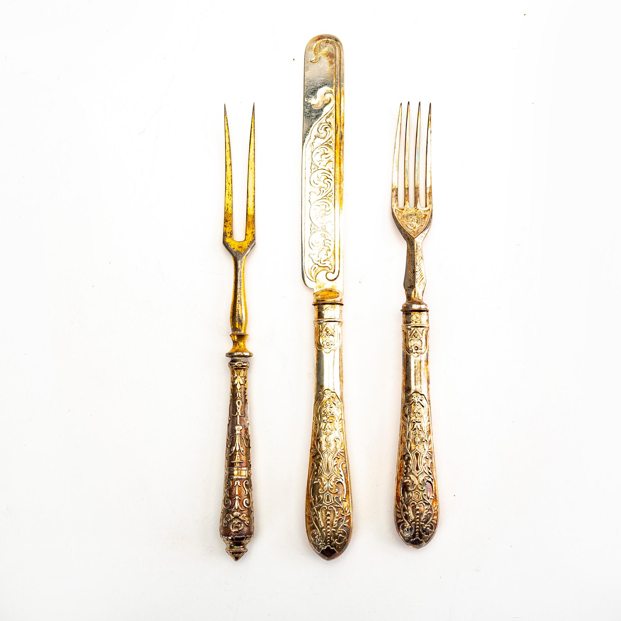 A set of 18 epns cutlery around 1900.