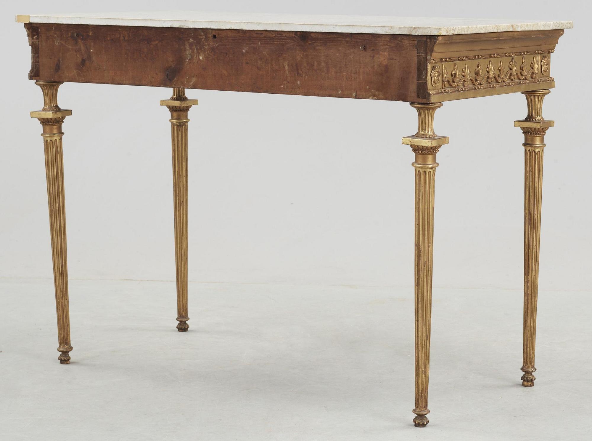 KONSOLBORD. Sengustavianskt stockholmsarbete, 1700-talets slut.